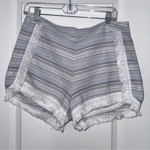 Lulus Shorts L